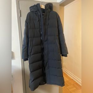 ARITZIA ST ANTON Parka